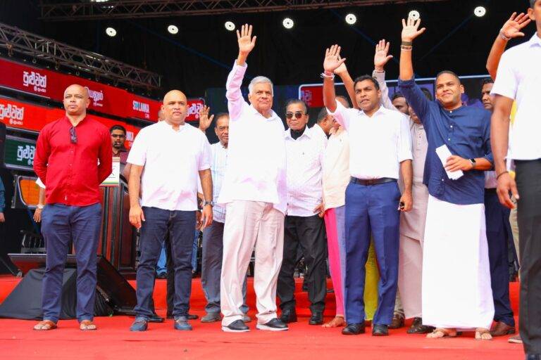වැරදිලාවත් කඩුව වැද්දට නම් දෙන්න එපා – හරීන් !