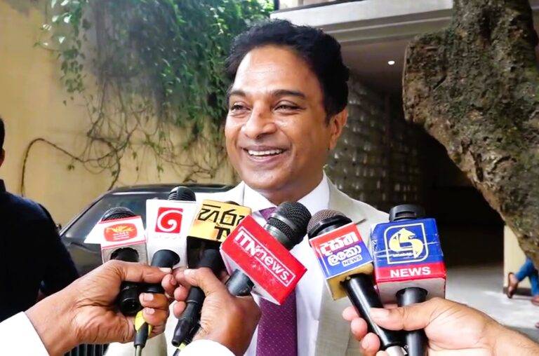 අපේ අපේක්ෂකයා නාමයෝජනා දීලා සතියයි යන්නේ.බලන්න මොකද වෙන්නේ කියල – පොහොට්ටු මහලේකම්