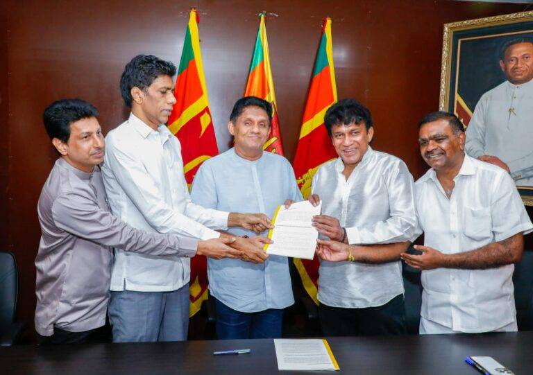 වතු ප්‍රජාවේ සංවර්ධනය වෙනුවෙන් සජිත් ප්‍රඥප්තියකට අත්සන් තබයි!
