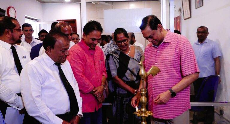 ගැලවිලා ගිය අයගෙන් අපට වැඩක් නැහැ. අපි ජයග්‍රහණය කරා යනවා – පොහොට්ටු ලේකම්