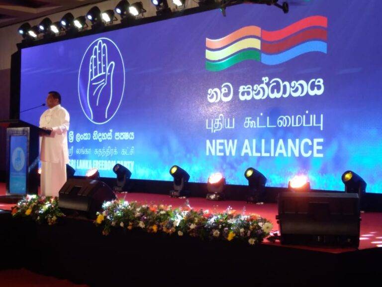 පොදුජන එක්සත් පෙරමුණේ නායකත්වය අනුර යාපාට ලේකම් අලගියවන්න!ශ්‍රීලනිපයෙන් මෛත්‍රීට දොස්මුර!