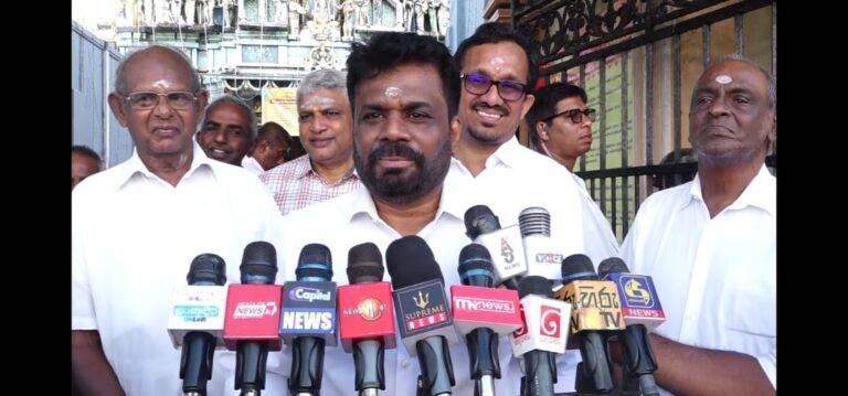 යාළුයි අපි යාළුයි කියල නායකයෝ බදාගත්තට ජනතාව ඉන්නේ අපි එක්ක.එහෙට මෙහෙට පනින ගෙම්බෝ අපි ළඟ නැහැ – AKD