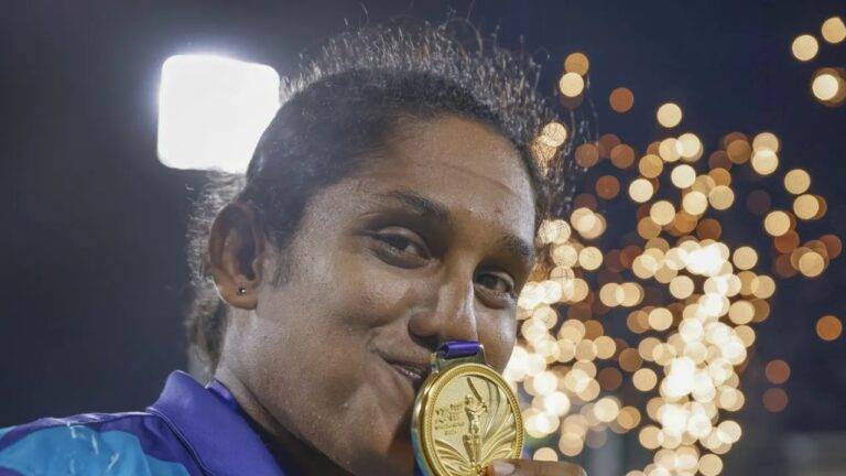 චමරි නැවත දිනා ගැනීම ගැන සිඩ්නි තන්ඩර්ස් සතුටෙන්