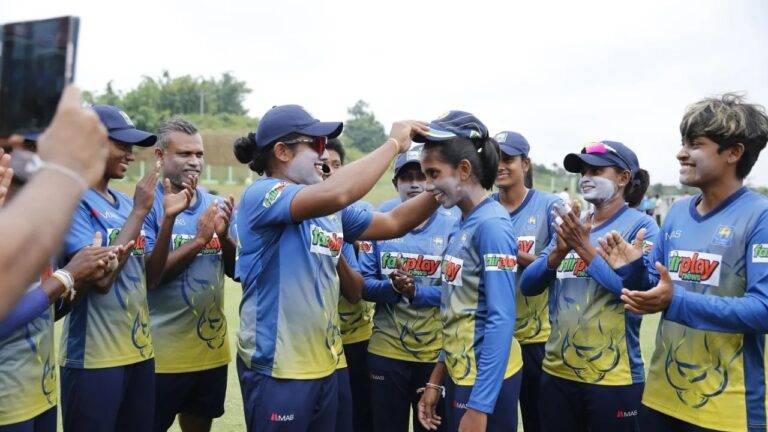 කඩුල්ල පිටුපස දුර බැලීමක්