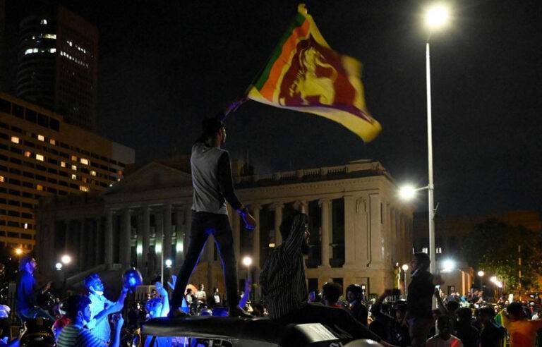 ලාංකීය දේශපාලන ආර්ථික අර්බුදය – මීළඟට මොකක්ද වෙන්නේ ?