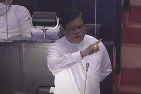 බැරිවෙලා හරි සජබ ආණ්ඩුවක් ආවොත් සති දෙකෙන් ආණ්ඩුව ඉවරයි.වැඩිම වුණොත් මාසයයි – බන්දුල