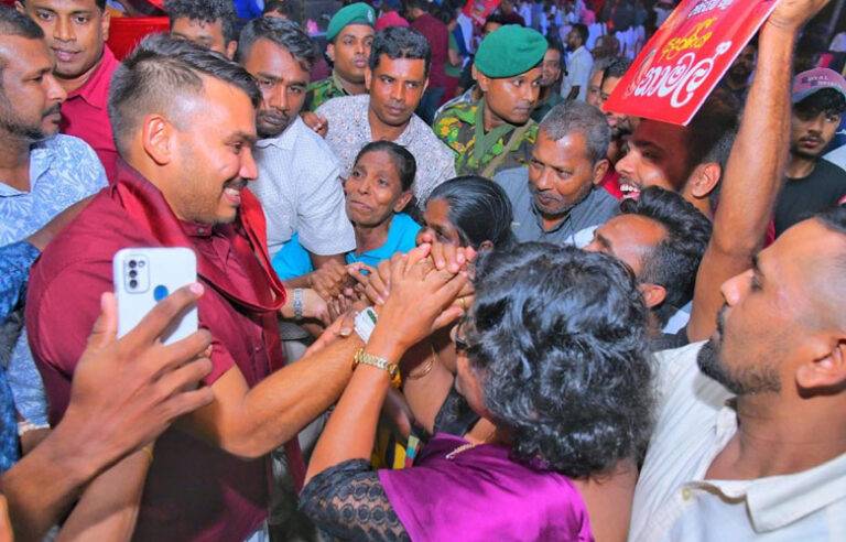 සෑම මැතිවරණ කොට්ඨාසයකටම කර්මාන්තයක් – නාමල් රාජපක්ෂ