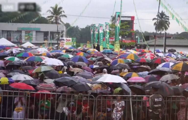 මහ වැසි මැද්දේත් සජිත්ගේ මීරිගම රැලියට ජන ගඟක් ! (LIVE)
