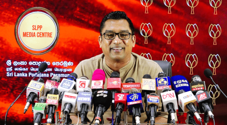 මහින්ද චින්තනේ ඉස්සරහට ගෙනියන්න පුළුවන් නාමල්ට විතරයි – කුට්ටිආරච්චි