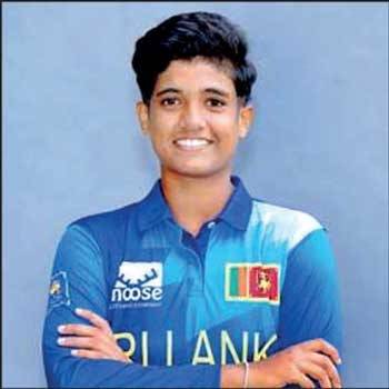ශ්‍රී ලංකාව මුලින්ම පන්දුවට පහර දීමට තීරණය කරයි