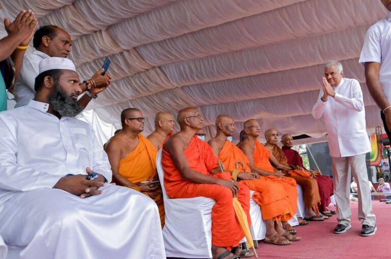 ජනවරමක් ඉල්ලා සිටින්නේ ශක්තිමත් රටක් හදන්නයි – ජනපති