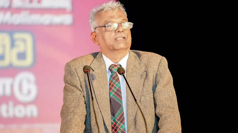 මහජන ආරක්‍ෂක අමාත්‍යාංශයේ නව ලේකම් රවී සෙනෙවිරත්න!