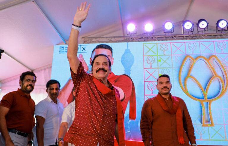 රැල්ලට ගියපු අයට දැන් වුණත් මේ පැත්තට එන්න පුළුවන් – මහින්ද රාජපක්ෂ