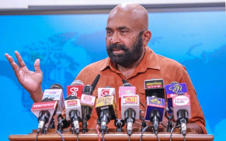 වැට් වැඩිකරන්නේ නෑ.වැඩිවෙලා තියෙන වැටුප ගැන හිතන්න – සියඹලාපිටිය රාජ්‍ය සේකයින්ට කියයි!
