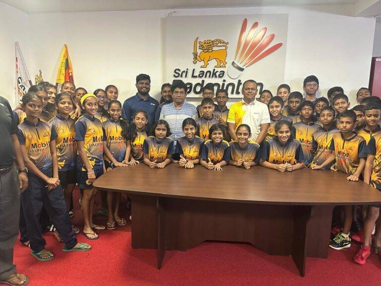 කොළඹ බැඩිමින්ටන් තීරයේ රේඛීය තීරකයන්ට දැණුම ලබා දෙයි