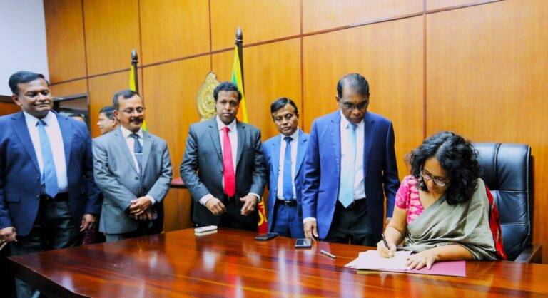 ක්‍රීඩාව අගමැතිණිය යටතට