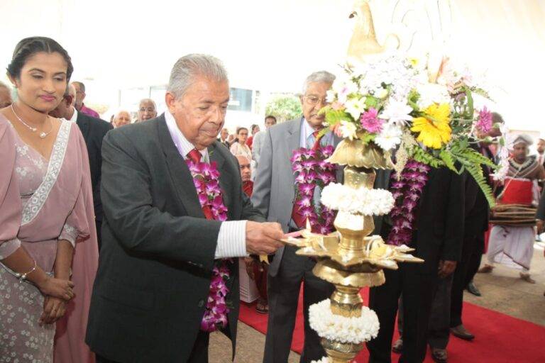 ජාත්‍යන්තර පොත් ප්‍රදර්ශනය – රිදී ජුබිලියත් සමරයි (PHOTOS)