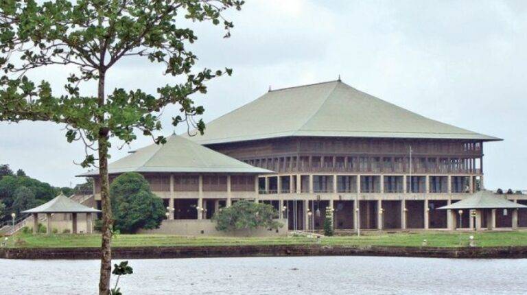 නවක මන්ත්‍රිවරු 85කට විශ්‍රාම වැටුපත් නෑ