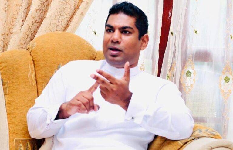 ලංකා ඛණිජ තෙල් නීතිගත සංස්ථාවේ මිල තීරණය වෙන හැටි කංචන කියයි!