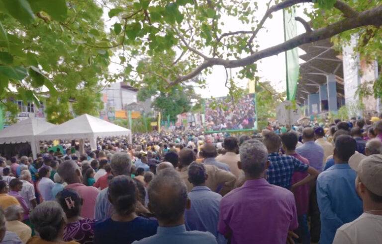“සැමට ජයක්” – සජිත්ගේ මැදවච්චිය ජන රැලියට ජන ගඟක් ! (VIDEO)