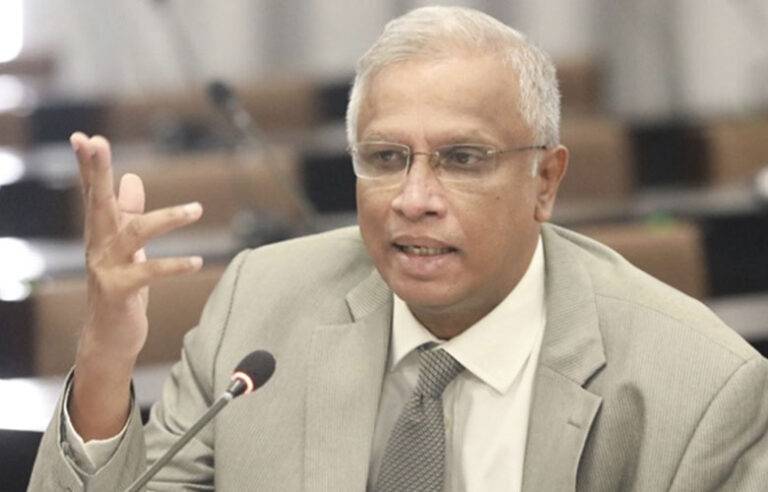 ITAK තනිවම එන තීරණයක