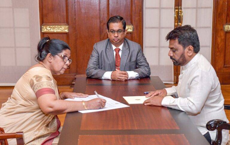 වැඩබලන අගවිනිසුරු ලෙස මූර්දු ප්‍රනාන්දු පත්වෙයි!