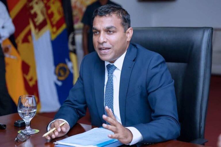 ත්‍රිවිධ හමුදා සාමාජිකයන්ගේ ආහාර සලාක මුදල මාසික වේතනයට එක් කරන්න – හිටපු රාජ්‍ය ආරක්ෂක ඇමති