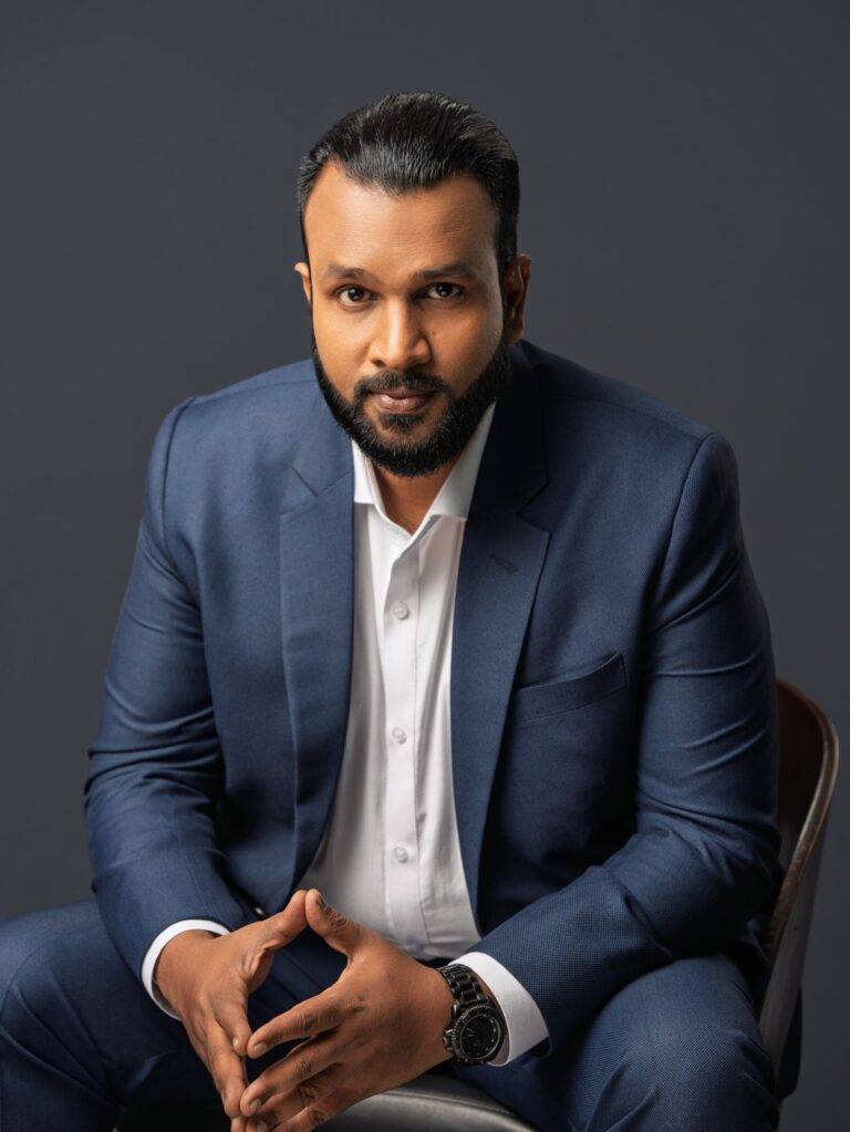 ආණ්ඩුව සැරසෙන්නේ පාර්ලිමේන්තු ශ්‍රමදානයකටද ? පාර්ලිමේන්තු භූමදානයකටද ?
