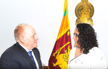 අගමැති හරිනිට කියුබානු රජයේ සුබපැතුම්!