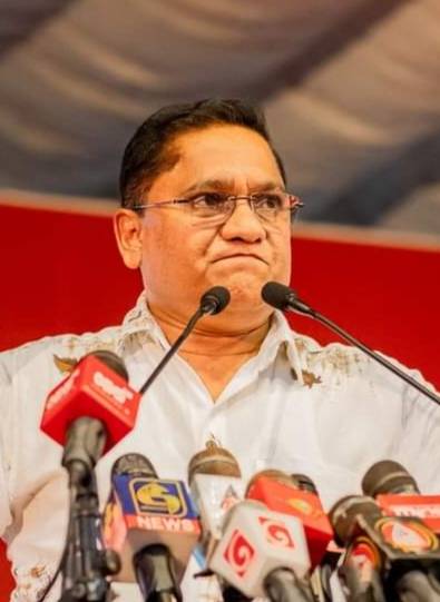 ඔබ බැඳී සිටින්නේ ඉහළ නිලධාරීන් ලබාදෙන නීත්‍යානුකූල විධානයන් පිළිපදින්න පමණයි – විජිතගෙන් සැර කතාවක්!