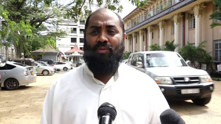 මහනුවර දිස්ත්‍රික්කයේ දෙවැනි නාම යෝජනාව භාර දීම දිස්ත්‍රික් තේරීම්භාර නිලධාරී හමුවේ අද දහවල්