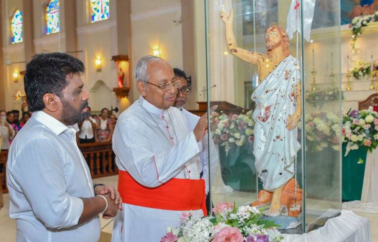 පාස්කු ඉරිදා වින්දිතයන්ට සාධාරණය සහ යුක්තිය ඉටු කරනවා – ජනපති අනුර කටුවාපිටිය පල්ලියේදී කියයි