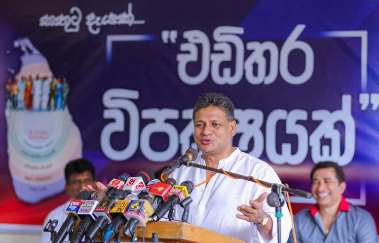 බයිසිකලෙන් ආපු මිනිහා V8 එකෙන් එනවා – දිලිත්