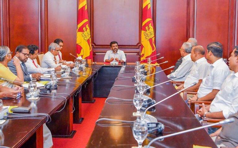 සහල පාලන මිලේ වෙනසක් නැහැ – ඩඩ්ලිලා කොළඹට කැඳවා ජනපති කියයි!