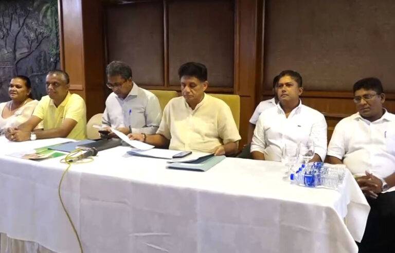 කකුලෙන් අදින දේශපාලනය නොව රටට විසඳුම් ලබා දෙන වැඩපිළිවෙලකට මුල පුරමු – සජිත් ප්‍රේමදාස (VIDEO)