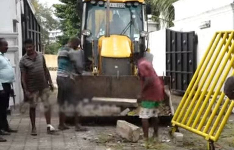 අරලියගහ මන්දිරය අසල ප්‍රධාන මාර්ගයක් කලකට පසු විවෘත වෙයි