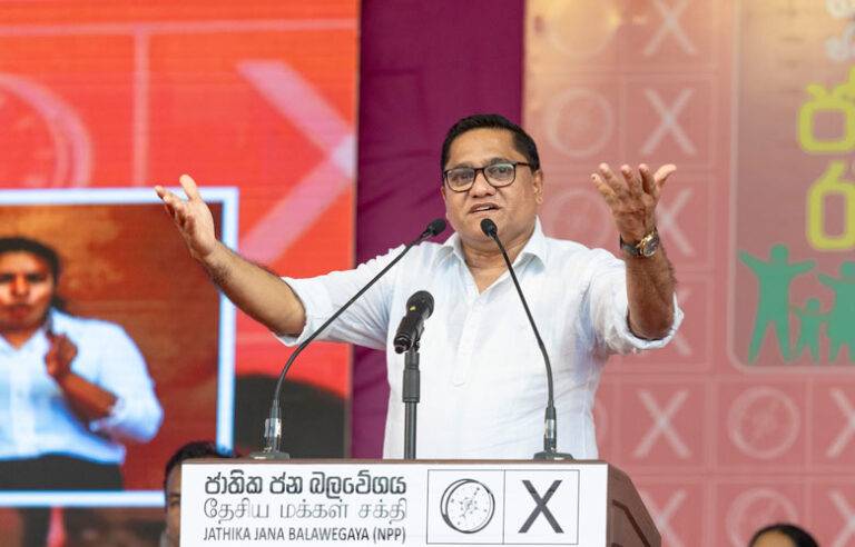 ලංකාවට ඇබා පැමිණීම විශාල ගෞරවයක්. මම ඇබා අහන්නේ බබා කාලෙ ඉඳලා – ඇමති විජිත