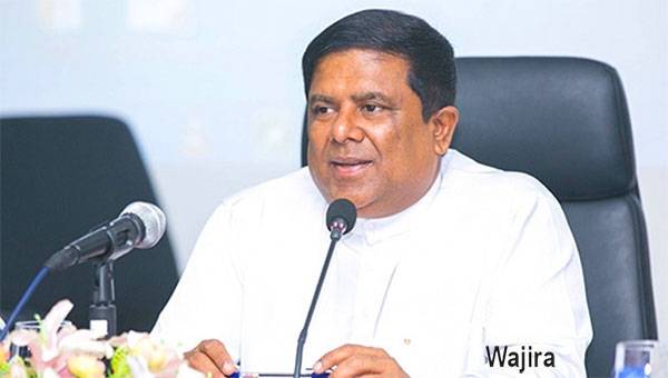 රනිල් කරපු ටික තමයි මේ ආණ්ඩුවත් දැන් කරන්නේ.දැන් ජනතාවට තීරණයක් ගන්න පුළුවන් – වජිර