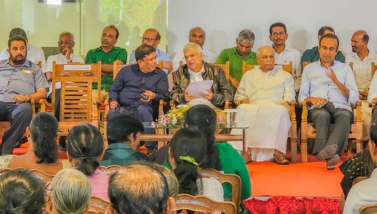 දන්නවා නම් හරියට කරන්න නැත්නම් සීයාගෙන් අහන්න!