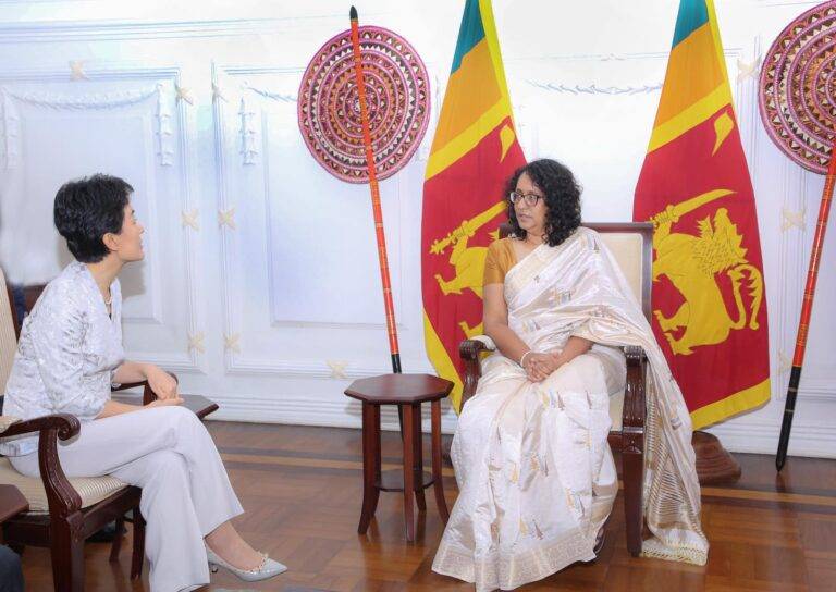 CPC මධ්‍යම කාරක සභාවේ ජාත්‍යන්තර දෙපාර්තමේන්තුවේ උප ඇමති Sun Haiyan සහ අග්‍රාමාත්‍ය ආචාර්ය හරිනි අමරසූරිය අතර හමුවක්!
