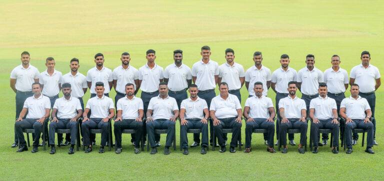 පකිස්තානයට යන ඒ කණ්ඩායමේ නායකත්වයන් පසිඳුට සහ නුවනිඳුට
