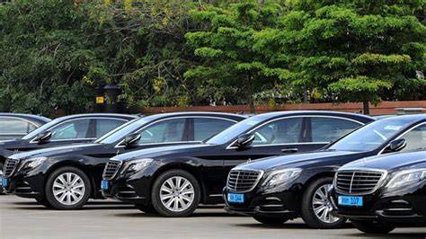 මින්පසු මන්ත්‍රීවරුන්ට සැප වාහන නෑ!