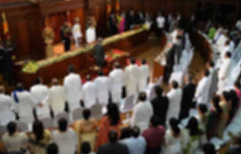 සෞඛ්‍ය මහලේකම්ට, ආයෝජන ප්‍රවර්ධන නලින්දට – හෙට එන කැබිනට්ටුව ගැන ඉඟියක් …