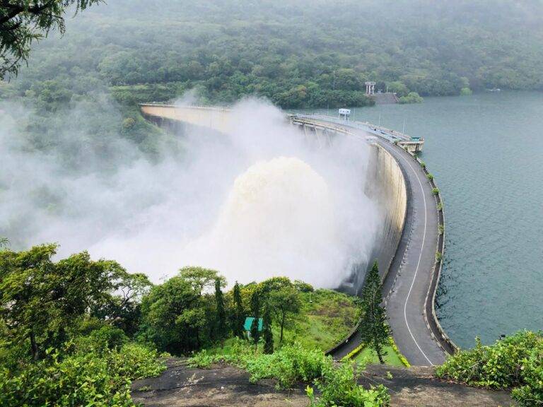 මහ වැසි හේතුවෙන් වික්ටෝරියා ජලාශයේ ස්වයංක්‍රීය වාන් දොරටු 08ම විවෘත වෙයි!