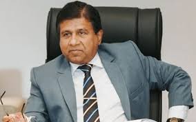 කුල්ල කුජීත වුණු විජයදාස රාජපක්ෂ දේශපාලනයෙන් සමුගනී!