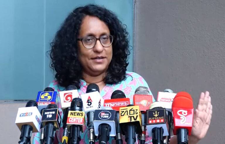අගමැති හරිනිට එරෙහිව මැතිවරණ කොමිසමට පැමිණිල්ලක්