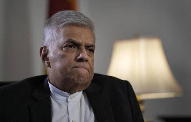 මළ පැන්න රනිල් සිලින්ඩරේ ජාතික ලැයිස්තුවට නඩු දම්මන්න සැරසෙයි !