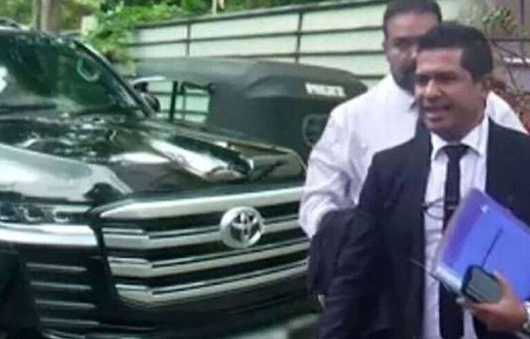 සුජීවගේ V8 රථය CIDයට භාරදෙයි – රිය අනතුරක් ගැනත් අනාවරණයක් !