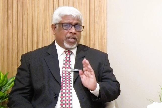 අපේ ඇඟට ගොඩ වෙන්න කලින් ඇතුළෙ විසඳගෙන එන්න – මැතිවරණ කොමිසම තද තීරණයක