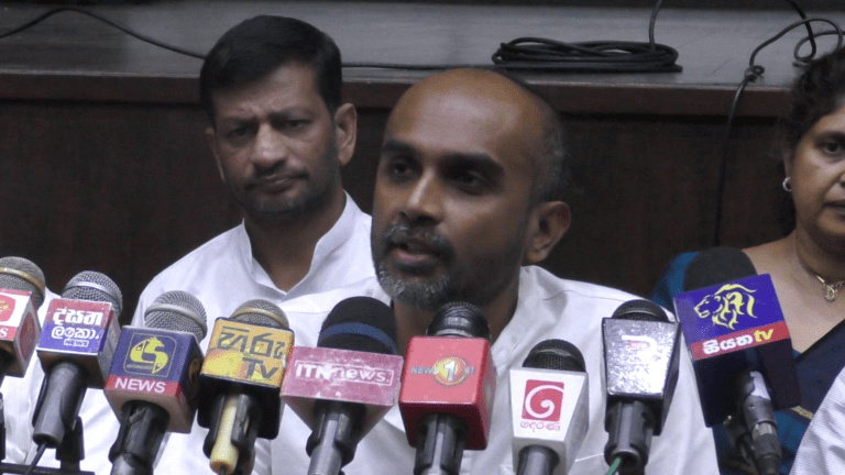 ආපදා හේතුවෙන් අවහිර වූ මාර්ග සියල්ල යළි විවෘත කරයි!